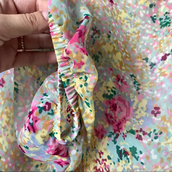 Floral Shirred Waist Top - Picture 5 of 6